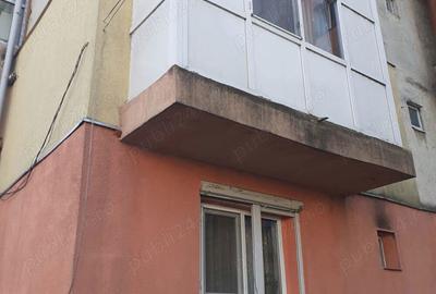 Vand apartament 2 camere 52 mp Olteni?a, zona ?coala 6 - 4