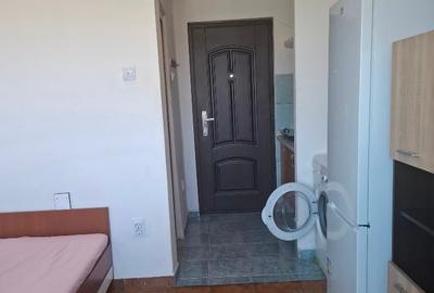 Garsonieră semidecomandată, mobilată în Podu Roș - 2