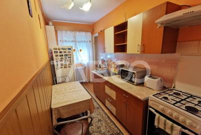 Apartament cu 2 camere decomandat, mobilat în Vasile Aaron - 7