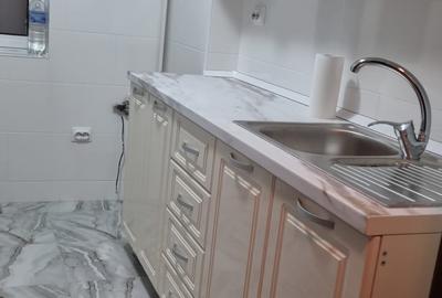 Apartament cu 2 camere semidecomandat, mobilat în P-ța Unirii