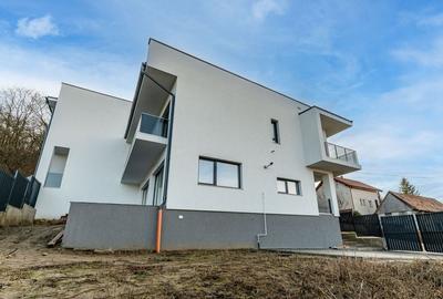 0% comision Case noi materiale de calitate zona Planoare-Bonas, Dezmir - 1