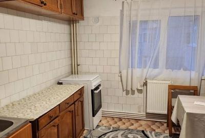 Apartament cu 3 camere semidecomandat în Central - 8