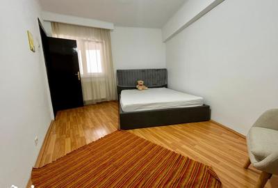 Apartament cu 3 camere semidecomandat, mobilat în Nicolina - 8