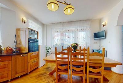 Vila deosebita cu gradina superba ?i panorama - Gh... - 13