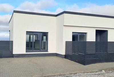 Casă cu 4 camere cu Canalizare în Tărlungeni - 7