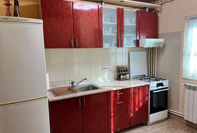 Apartament cu 3 camere semidecomandat, mobilat în Spitalul Județean - 2