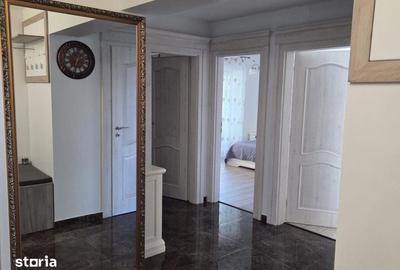 Apartament cu 3 camere în Nicolina