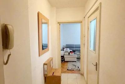 Apartament 3 camere, semidecomandat, 43mp utili, zona Piata Doina - 2