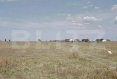 Teren de 10018 mp, în Aeroport