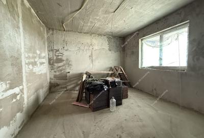 Casa la rosu dispusa pe Parter | 740 Teren | Sag - 13