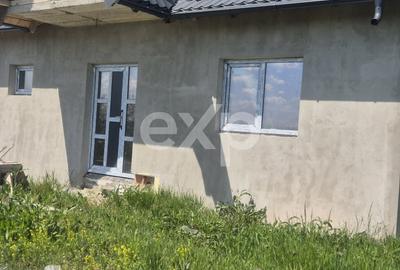 Casă individuală cu 3 camere cu Canalizare în Albota - 17