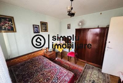 Apartament cu 3 camere semidecomandat în Central - 3