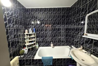 Apartament cu 3 camere decomandat în Central - 1