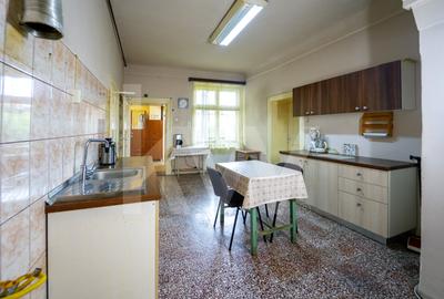 Apartament cu 3 camere semidecomandat, mobilat în Ultracentral - 33