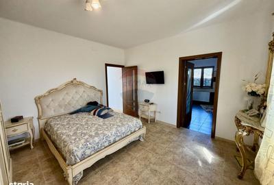 Casă cu 5 camere cu Teren 3400 Mp în Garoafa - 2