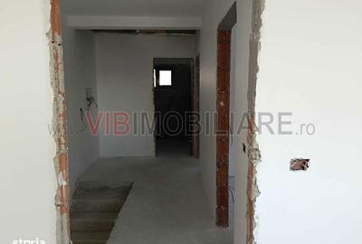 Casă cu 4 camere cu Teren 635 Mp în Central