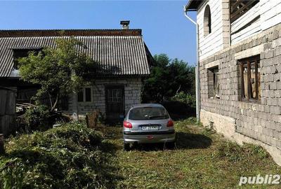 Casă cu 8 camere cu Teren 706 Mp în Ieud - 9