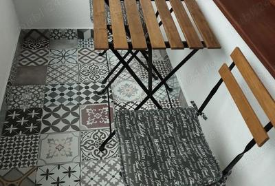 Apartament cu 3 camere semidecomandat în Central - 1