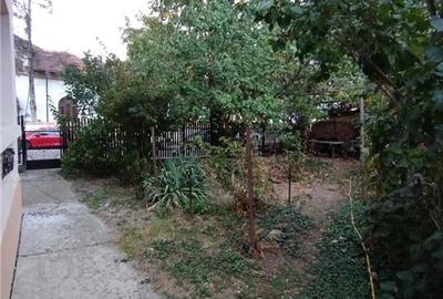 Vila cu aspect de conac in centrul Ploiestiului, ideala pentru locuinta, birou s - 20