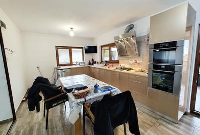 Vilă spectaculoasă – 249 mp utili, teren 881 mp, dotări premium, mobilata - 18