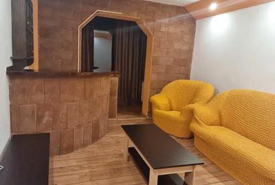 Proprietar vand apartament 3 camere semidecomandat ,mobilat, utilat Proprietar vand apartament 3 camere semidecomandat ,mobilat, utilat - 2