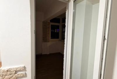 Apartament 3 camere complet renovat de inchiriat, complet mobilat - 10