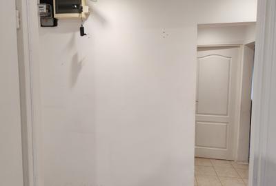 Apartament cu 3 camere decomandat în Astra - 15