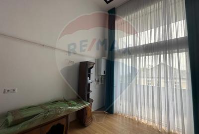 BLOC NOU - Apartament cu supanta - 4