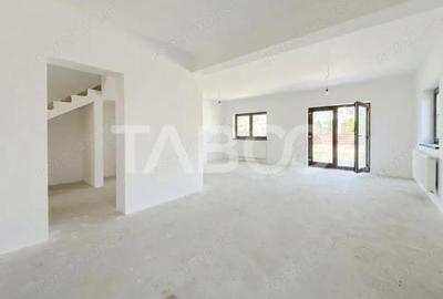 Casă cu 5 camere cu Teren 265 Mp în Central - 5