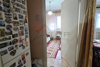 Alexandru cel Bun - 3 camere cu geam la baie - 6