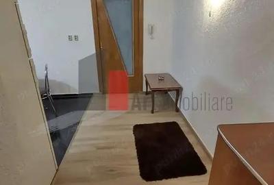 Apartament cu 2 camere semidecomandat în Decebal - 3