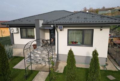 Casă cu 3 camere în Tomești - 3