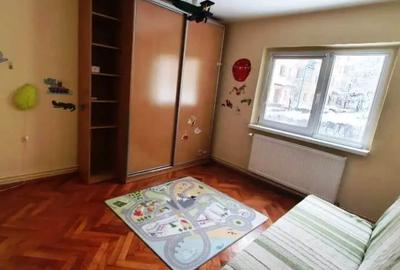 Inchiriem Apartament 3 Camere Mobilat Decomandat Grivitei - 10