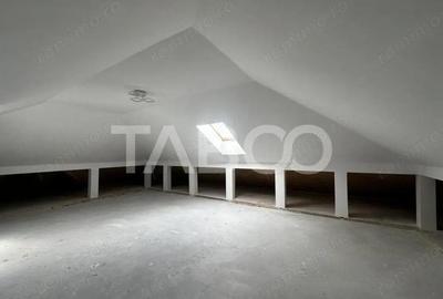 Casă cu Canalizare în Daia - 9