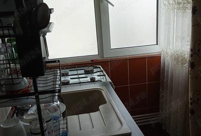 Apartament decomandat cu 3 camere. - 2