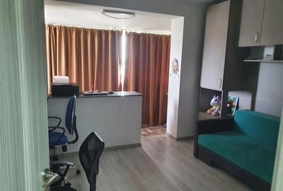 Apartament cu 2 camere decomandat în 1 Mai - 1