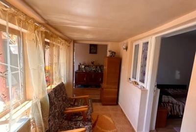 Casa in centrul Cobadinului - 12