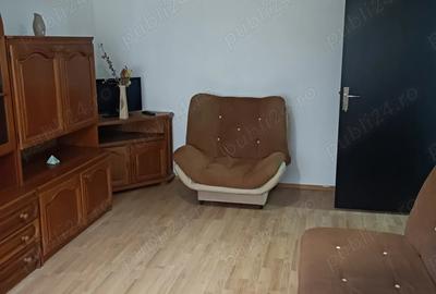 Inchiriez apartament cu 3 camere ultracentral