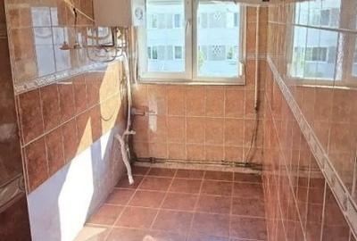 Apartament cu 4 camere decomandat, mobilat în Dacia - 8