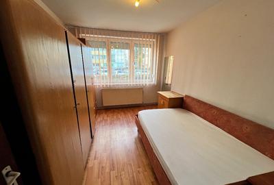 Apartament cu 2 camere decomandat în Hipodrom 3