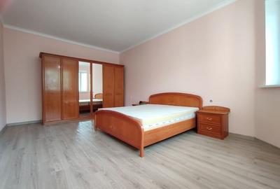Apartament cu 3 camere decomandat în Central - 3