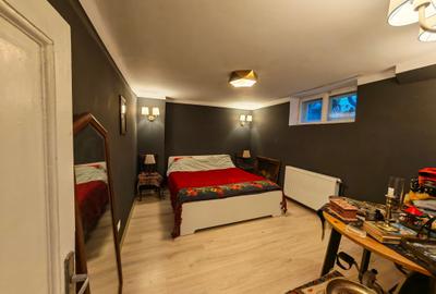 Casă individuală cu 5 camere cu Canalizare în P-ța Unirii - 21