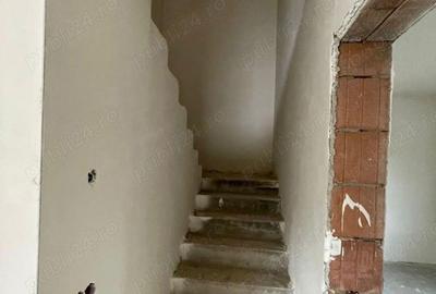 Duplex cu 4 camere Luna de sus - 13