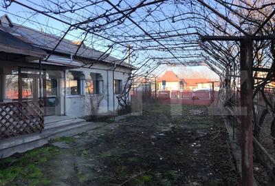 Casă cu 8 camere cu Teren 1038 Mp în Lucieni - 8