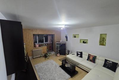 Apartament  spatios decomandat 4 camere - 2