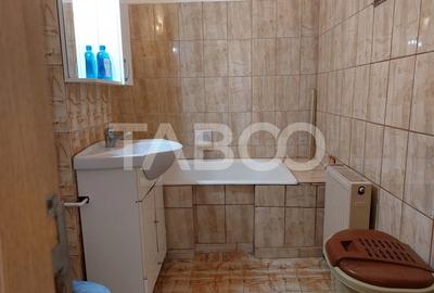 Apartament de inchiriat 3 camere decomandate parter zona Strand Sibiu - 23