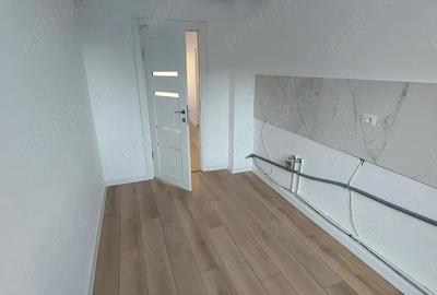 Apartament cu 4 camere decomandat în Central - 1