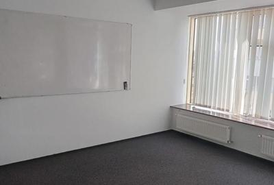 Iancului - spatiu birouri  250 Euro locul  cu totul inclus sau 14.5 Euro/mp - 1