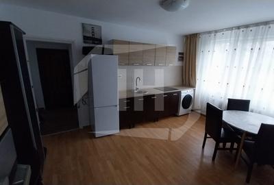 Apartament cu 3 camere semidecomandat în Gheorgheni