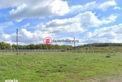 Teren de 477 mp, în Bucium